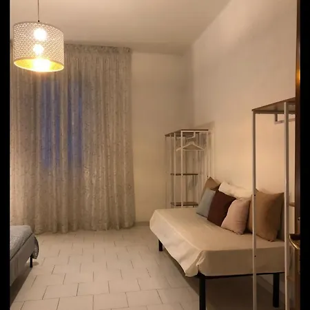 At The Station Howme Apartman