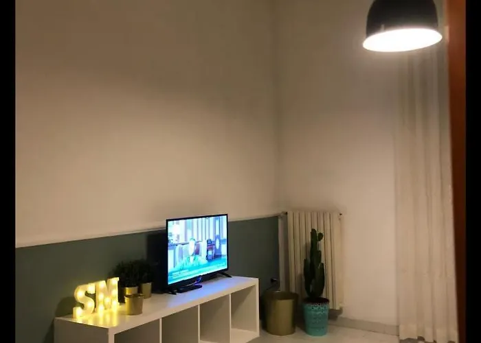 At The Station Howme 巴里